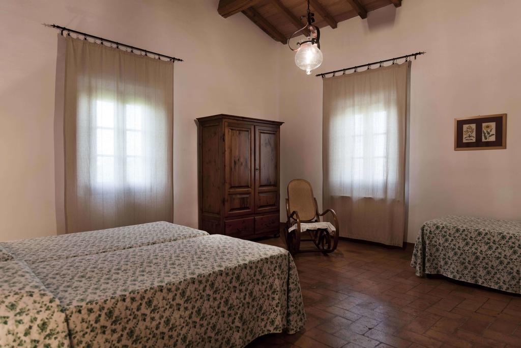 Tenuta Di Colle Alberti Agriturismo Villa Cerreto Guidi Room photo
